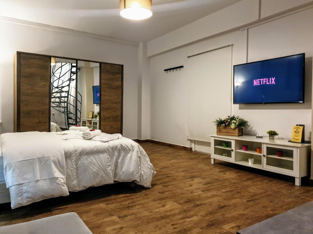 City House Loft Apartment Kalamata Exterior photo